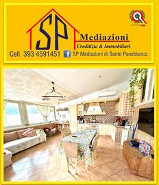 5 vani ampio spazio esterno con garage