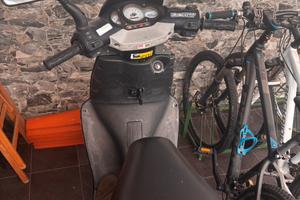 Aprilia SR 125 2T anno 2000