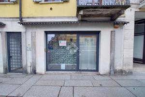 NEGOZIO A CREMONA