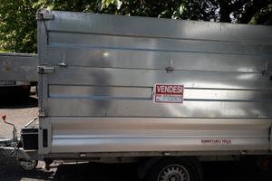 RIMORCHIO AUTO RIBALTABILE CON SUPER SPONDE