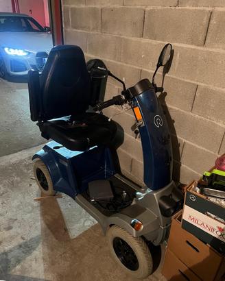 Scooter elettrico per invalidi