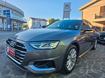 Audi A4 Avant 30 TDI/136 CV S tronic Business S-Li