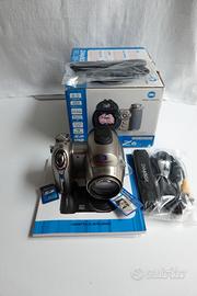 MINOLTA Dimage Z6 6.0MP Zoom ottico 12x Nuova
