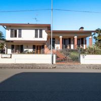 PORZIONE DI BIFAMILIARE A NOVI DI MODENA