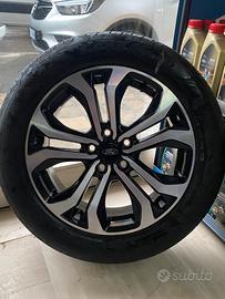 Cerchi e gomme Ford 17 pollici