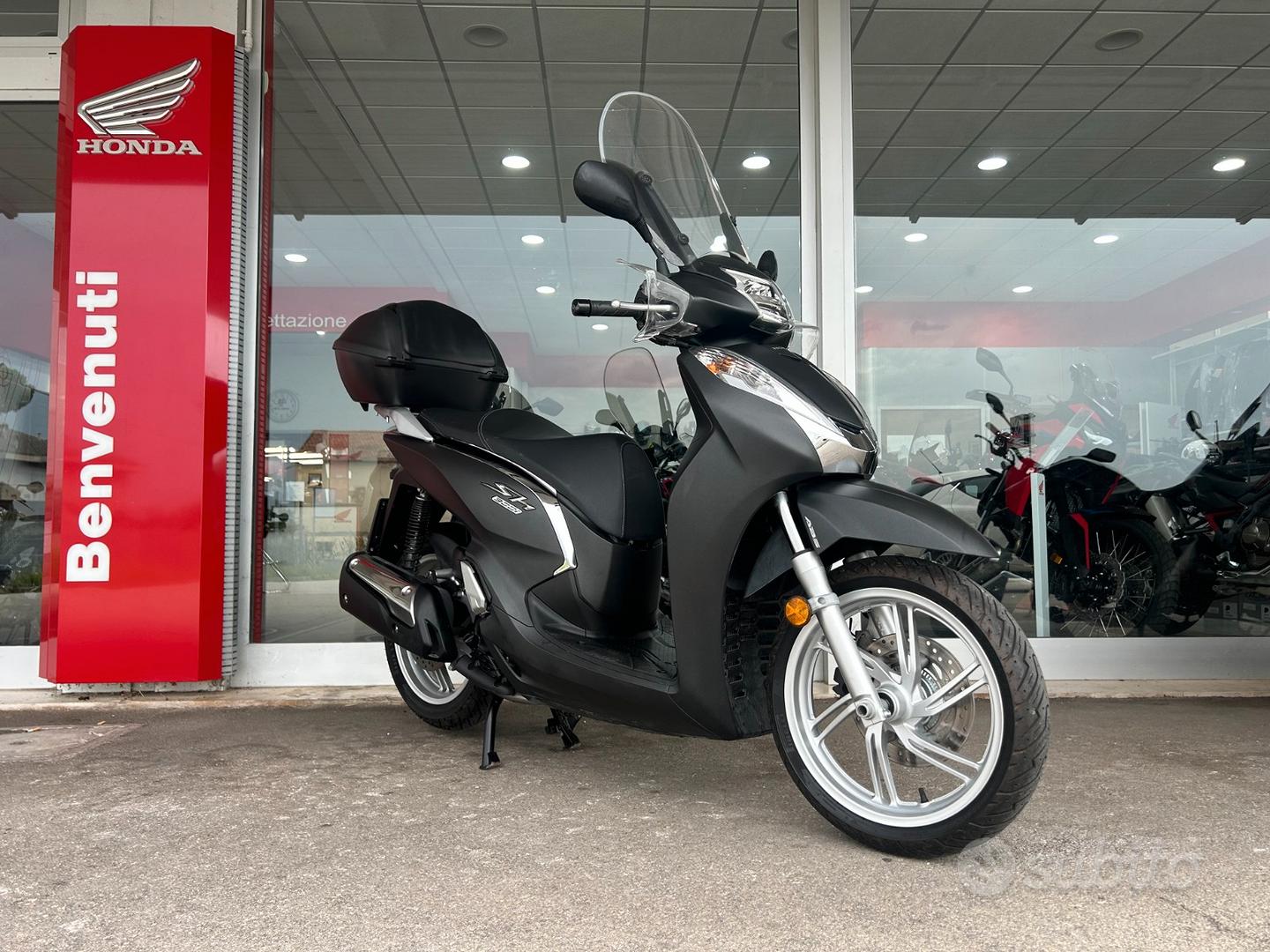 Motorcycle Sh 300 2017 Prezzo Sh 300 Abs 2017 155 Honda SH300i