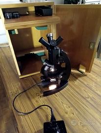 Microscopio Fratelli Koristka