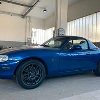 Mazda MX-5 1.8i 16V cat 10th Anniversary