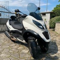 Piaggio MP3 400 Sport