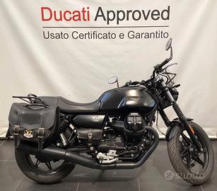 Moto Guzzi V7 Stone