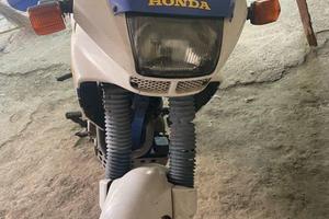 Honda Dominator ASI, motore e frizione rifatti.