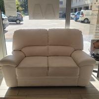 divano bianco mondo convenienza 