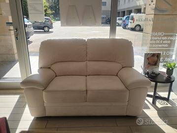 divano bianco mondo convenienza 