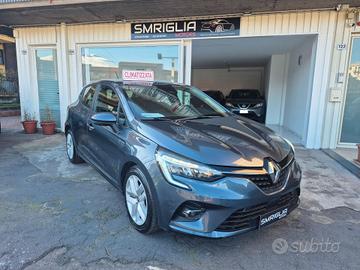 Renault Clio TCe 90 CV 5 porte IVA ESPOSTA