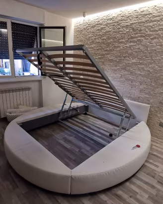 Letto matrimoniale 