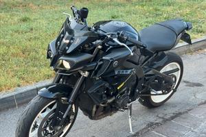 2016 Yamaha MT-10