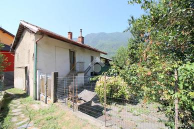 CASA SEMINDIPENDENTE A PINASCA