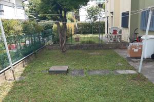 Bilocale arredato con giardino