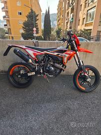 Beta 125 motard 4 tempi