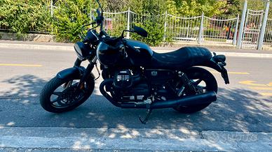 Motoguzzi V7 850 stone IV 2023
