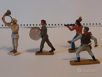 LOTTO DI 4 SOLDATINI STARLUZ