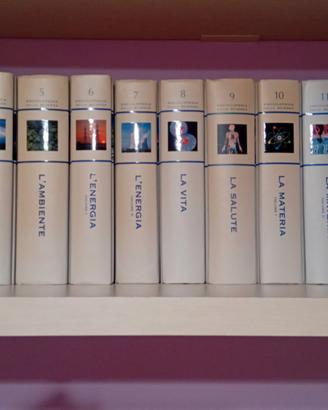 libri 2 enciclopedie  e libri cucito e bibbia