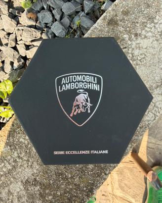 Trittico lamborghini e moneta campari