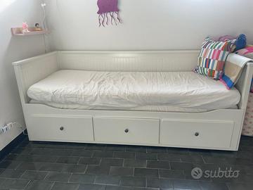 Letto HEMNES con materassi ÅSVANG