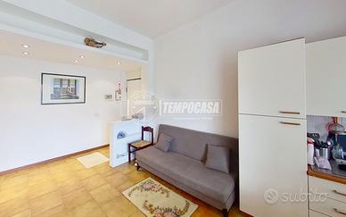 Luminoso bilocale con balcone e cantina