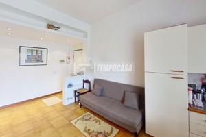 Luminoso bilocale con balcone e cantina