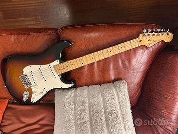 FENDER STRATOCASTER AMERICAN STANDARD 2009