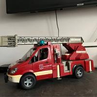 Bruder camion Mercedes Sprinter dei pompieri
