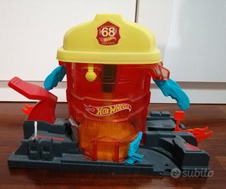 hot wheels Stazione dei pompieri