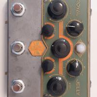 Beetronics Royal Jelly overdrive fuzz