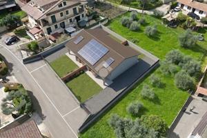 PORZIONE DI BIFAMILIARE A LARIANO