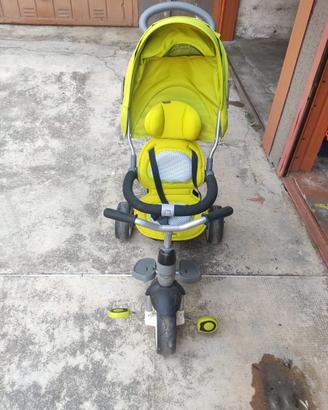 Passeggino con pedali