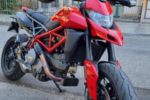 DUCATI HYPERMOTARD 950