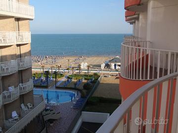 Jesolo fronte mare -zona piazza torino