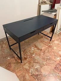 Scrivania Ikea