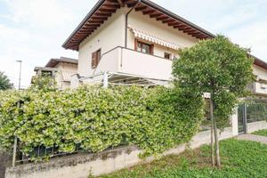 Appartamento di 112 m² con 4 locali e box auto a B