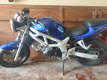 Suzuki SV 650 con 24.000 km