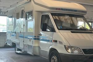 Adria meccanica Mercedes 316 con portamoto
