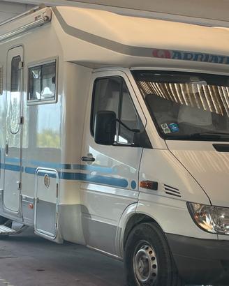 Adria meccanica Mercedes 316 con portamoto