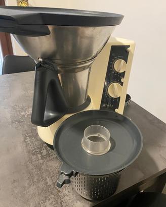 Elettrodomestico Bimby TM21