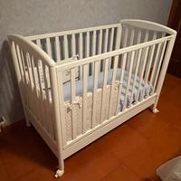 Lettino Foppapedretti modello Lucy, con accessori