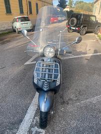 Vespa primavera Touring