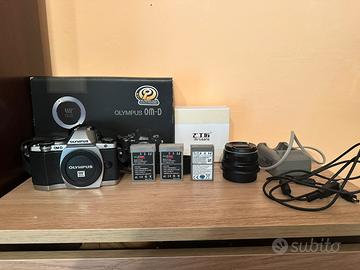 Bundle Olympus OM-D E-M10 + 7Artisans 25 mm F1.8