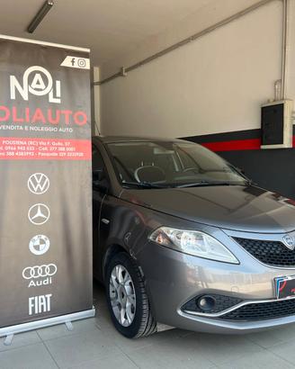Lancia Ypsilon 1.3 MJT 16V 95 CV 5 porte S&S Gold