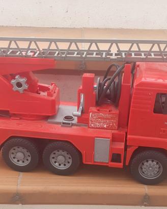Camion pompieri Bruder 
