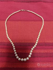 collana di perle grandi e piccole. euro 20